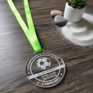 Medalla Acrílica Transparente Grabada 6CM